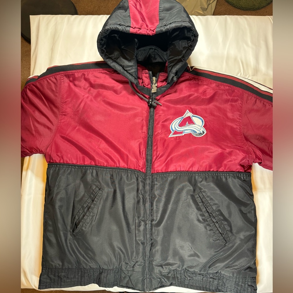 STARTER Vintage Men's Colorado Avalanche NHL Puffer Jacket with Hood